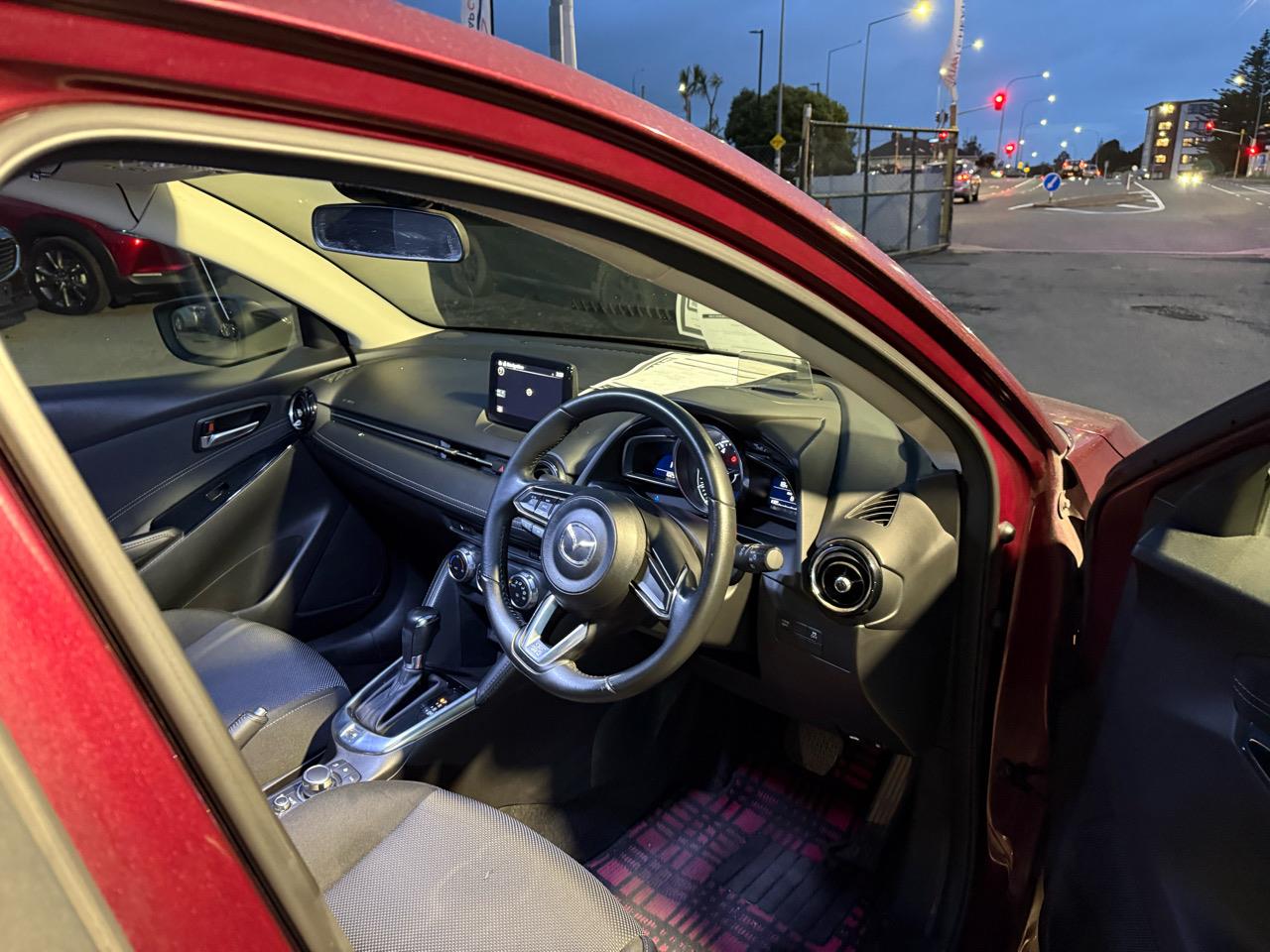 2017 Mazda Demio thumbnail