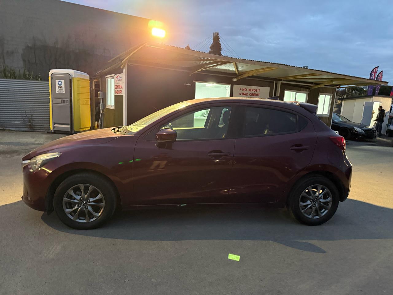 2017 Mazda Demio thumbnail