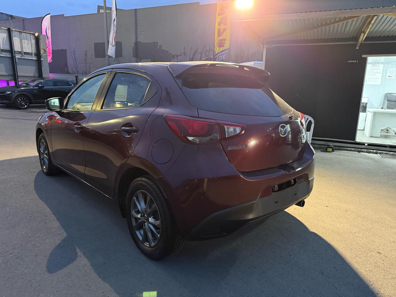 2017 Mazda Demio thumbnail