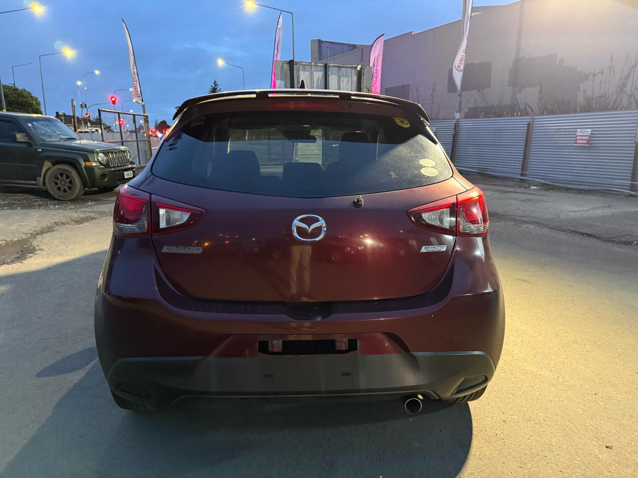 2017 Mazda Demio thumbnail