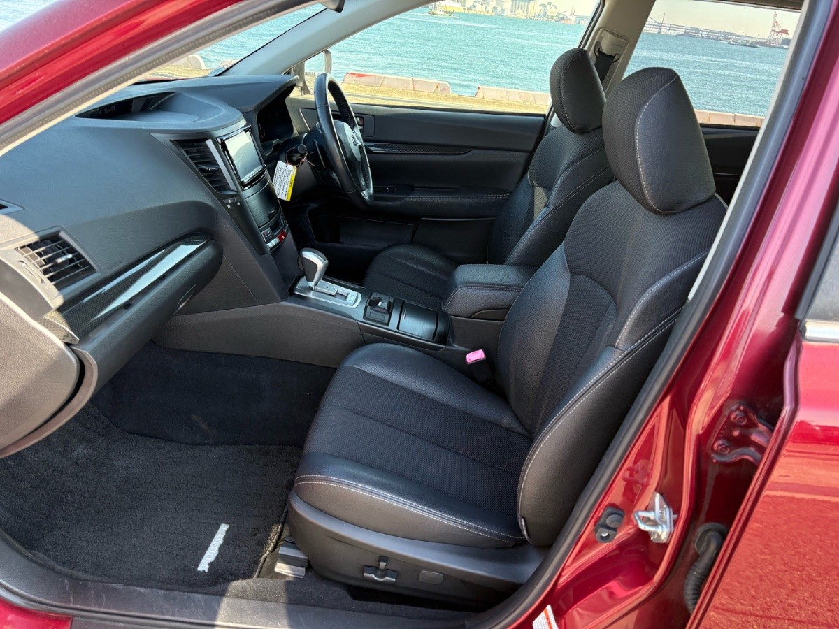 2013 Subaru Outback thumbnail