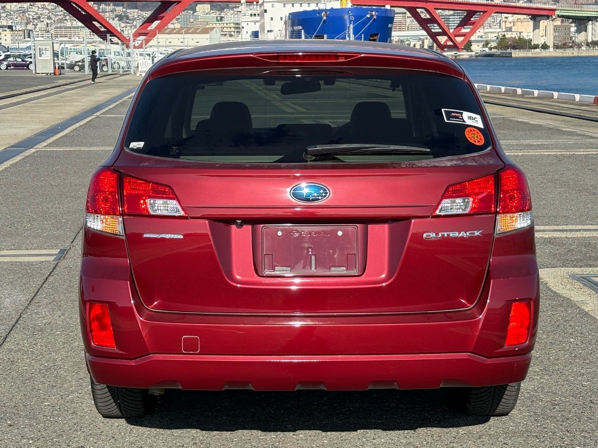 2013 Subaru Outback thumbnail