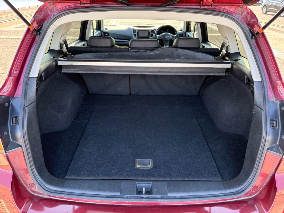 2013 Subaru Outback thumbnail