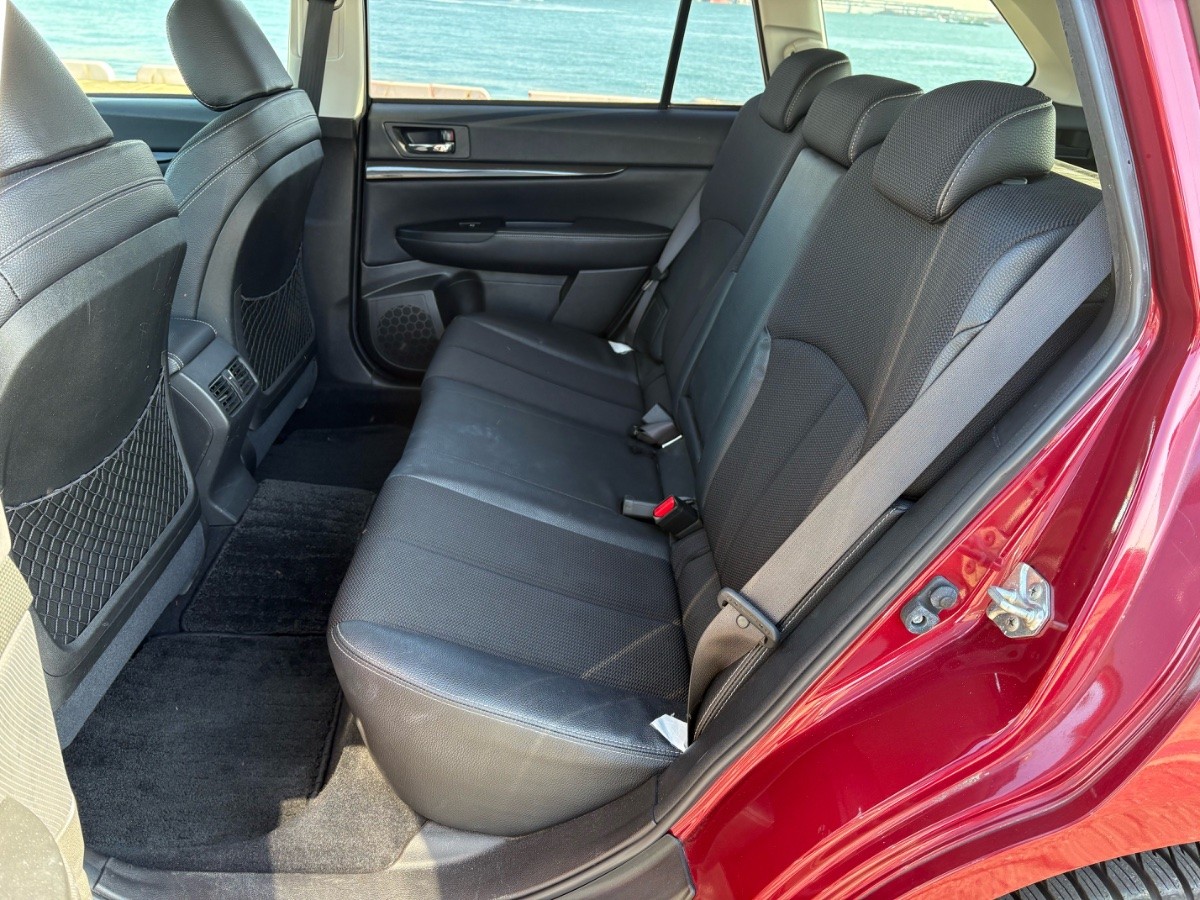 2013 Subaru Outback thumbnail