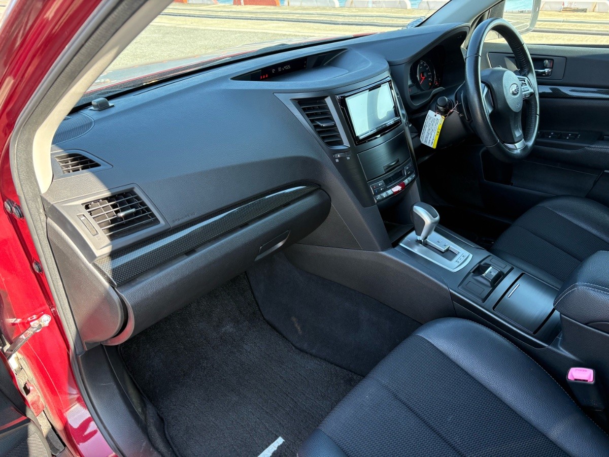 2013 Subaru Outback thumbnail