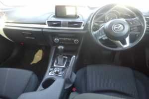 2014 Mazda Axela thumbnail