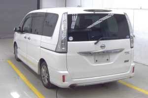 2013 Nissan Serena thumbnail