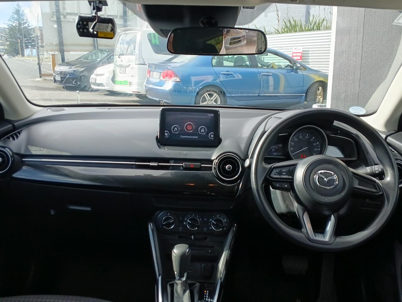 2017 Mazda Demio thumbnail