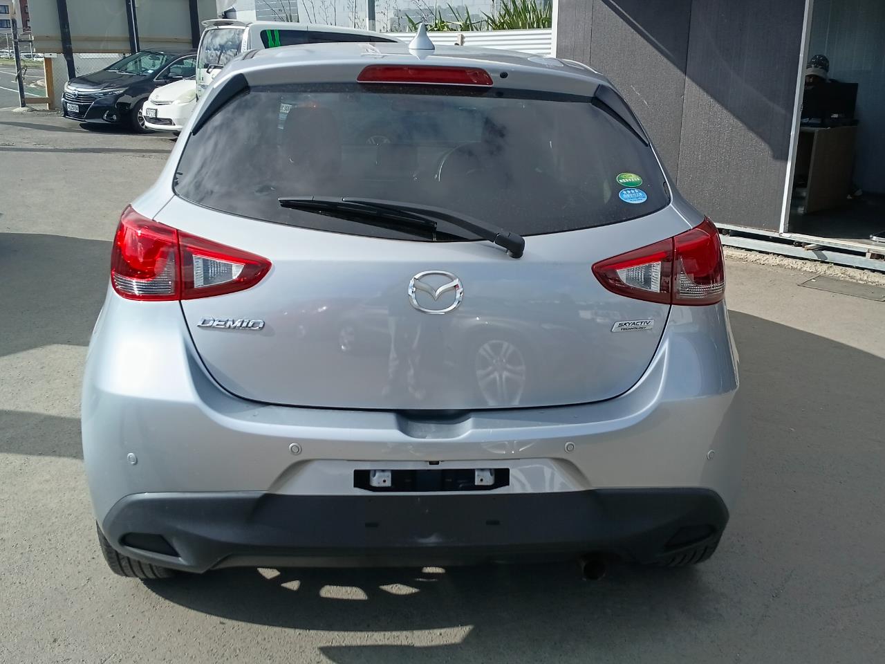 2017 Mazda Demio thumbnail