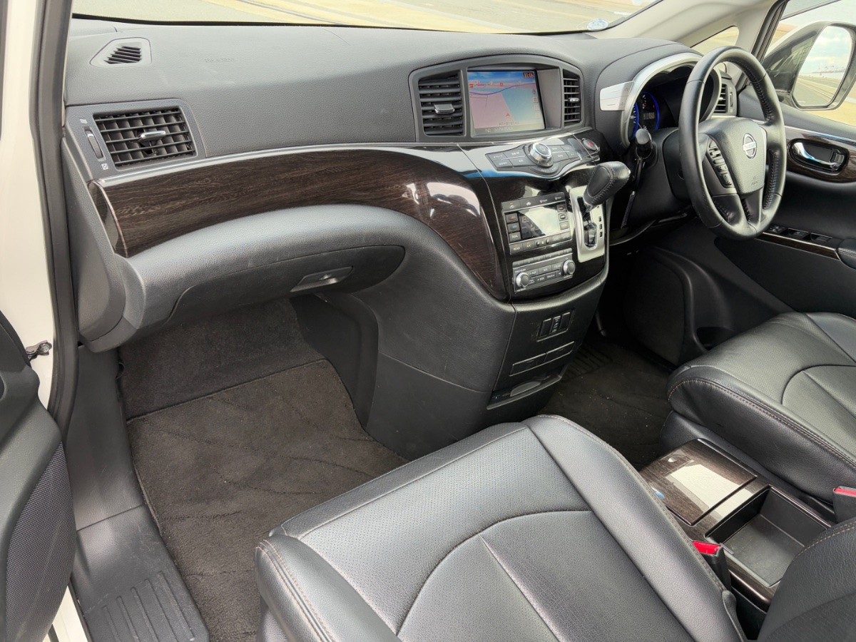 2012 Nissan ELGRAND thumbnail
