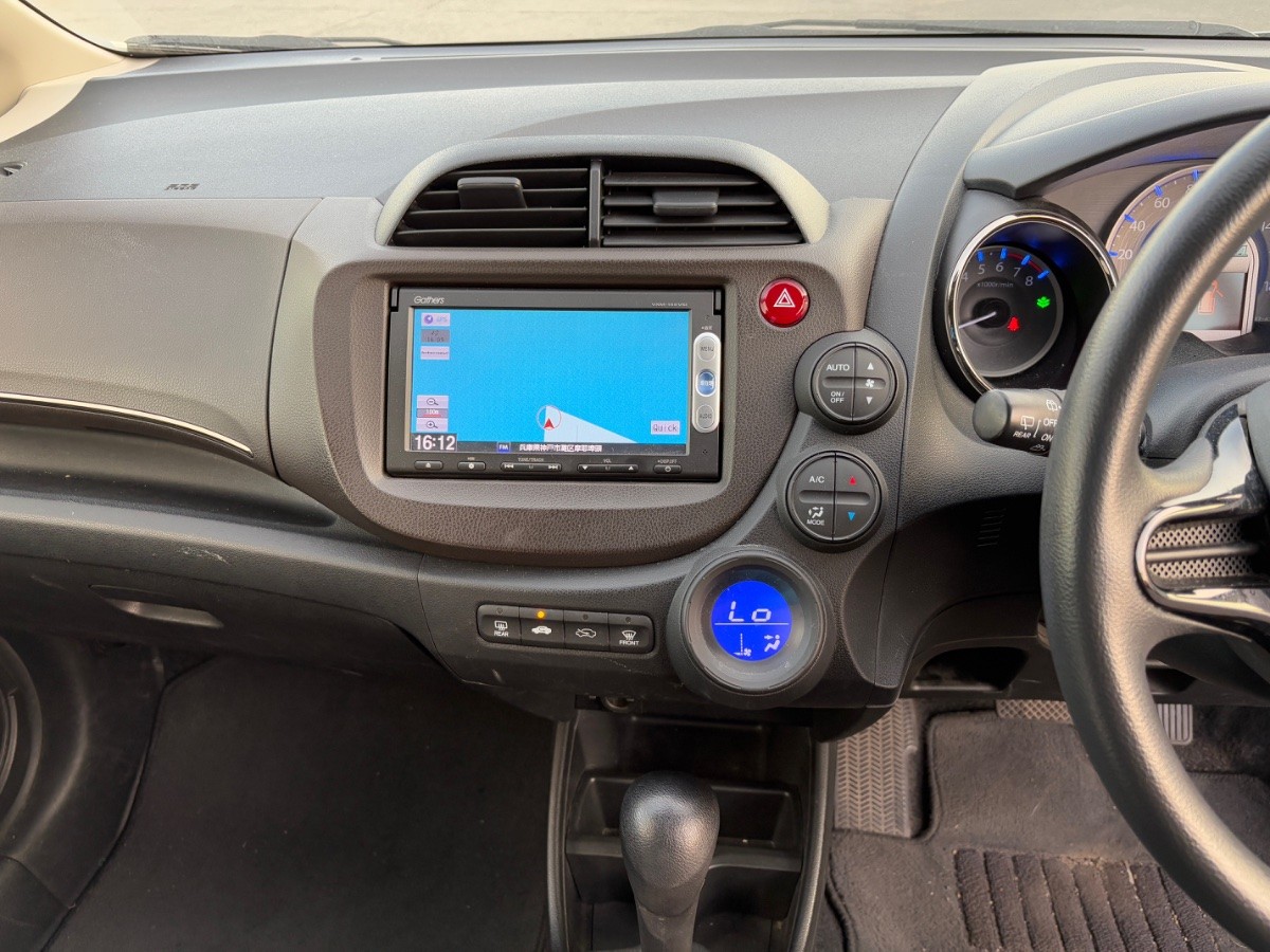 2014 Honda Fit thumbnail