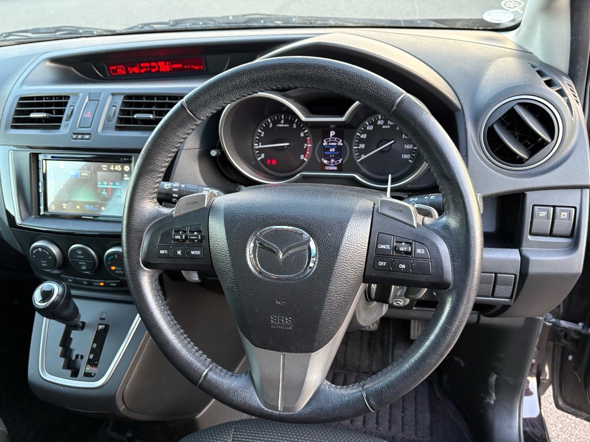 2013 Mazda Premacy thumbnail