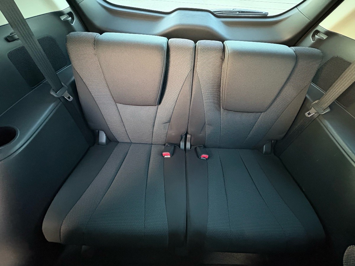 2013 Mazda Premacy thumbnail