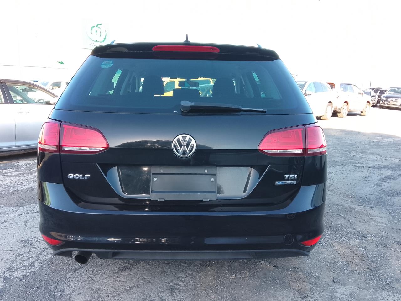 2014 Volkswagen Golf thumbnail