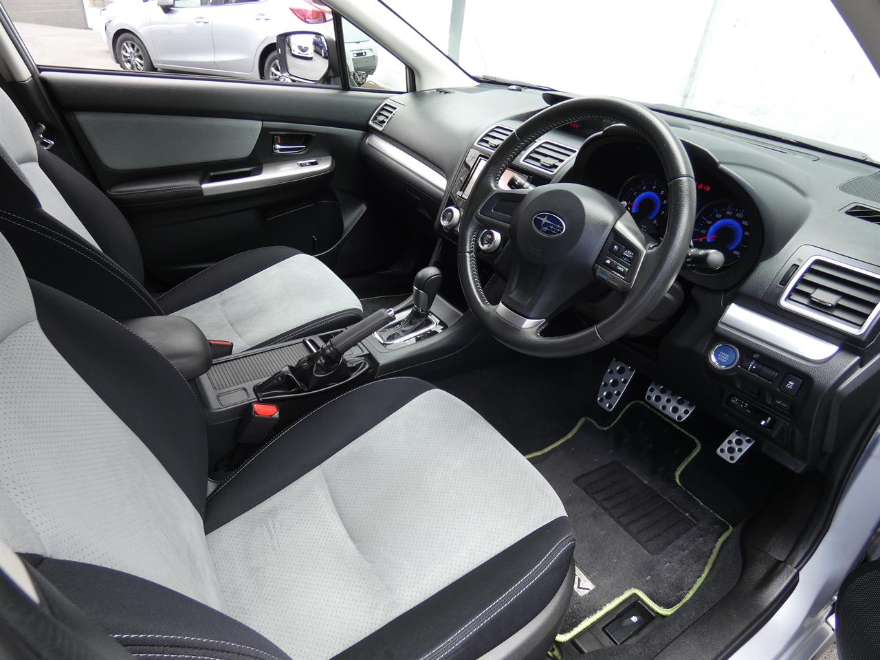 2015 Subaru XV thumbnail