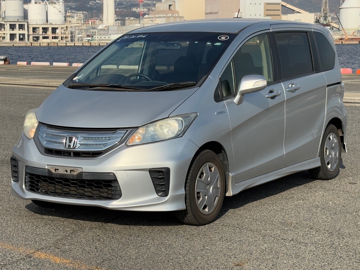 2013 Honda Freed thumbnail