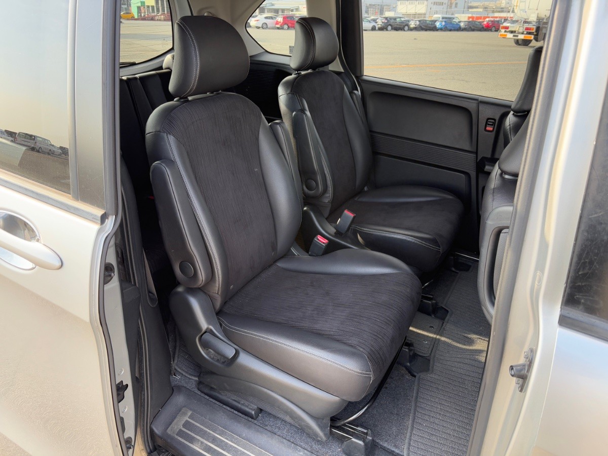 2013 Honda Freed thumbnail