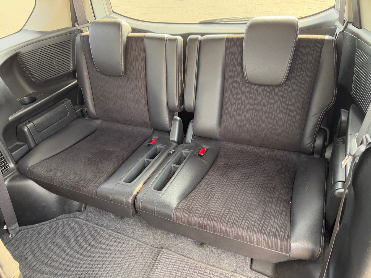 2013 Honda Freed thumbnail