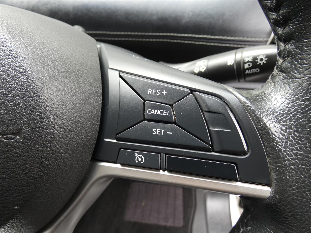 2018 Nissan SERENA thumbnail