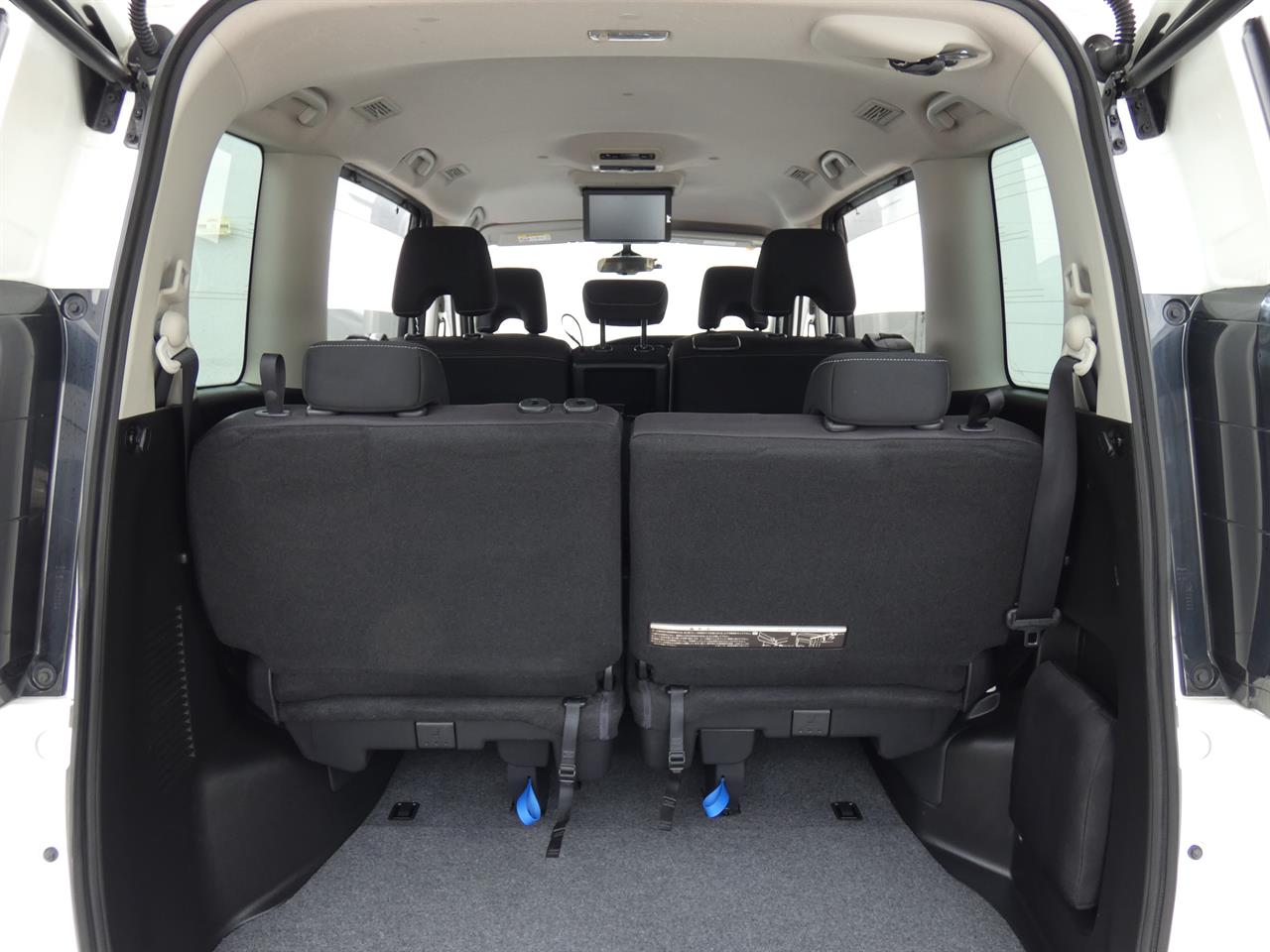 2018 Nissan SERENA thumbnail