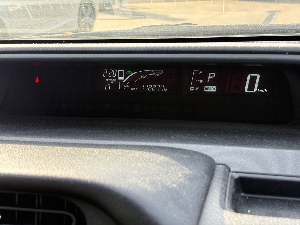 2017 Toyota Aqua thumbnail