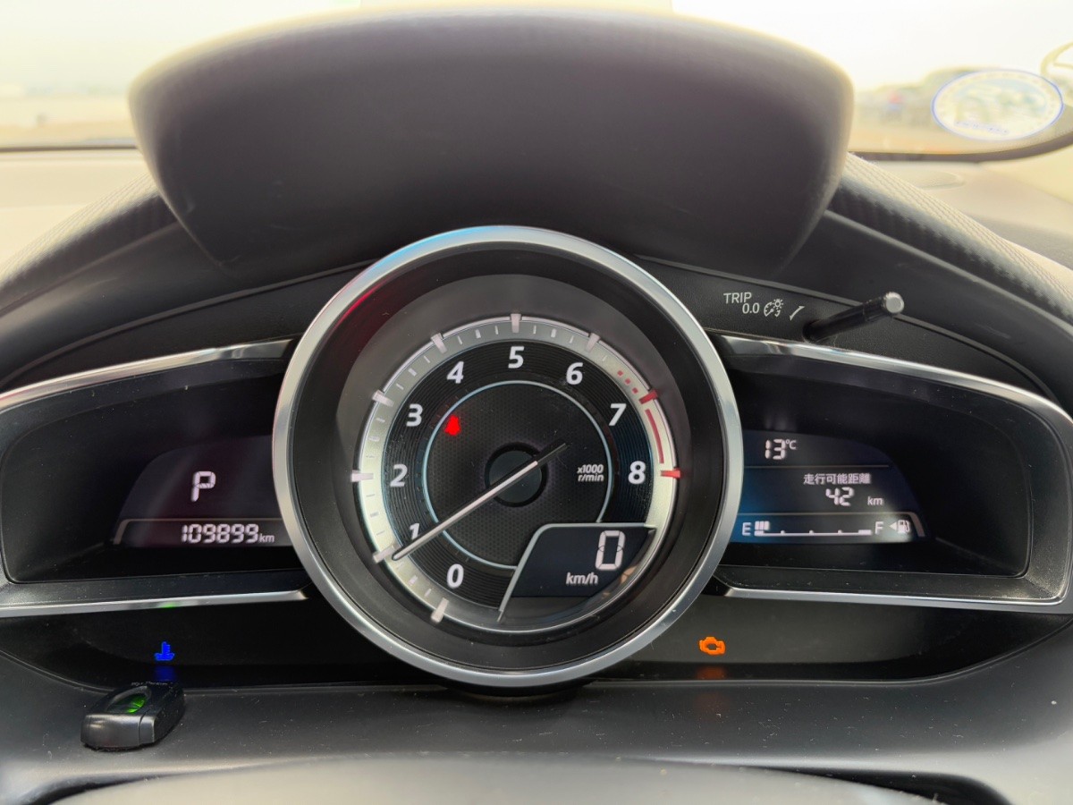 2015 Mazda Demio thumbnail