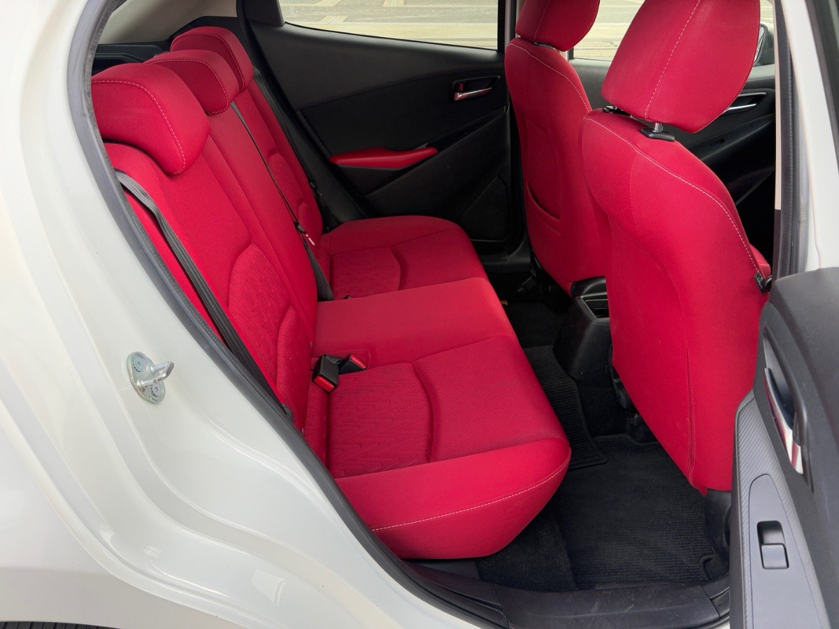 2015 Mazda Demio thumbnail