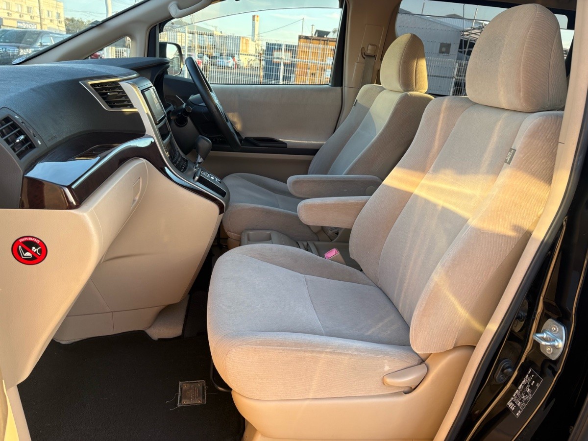 2012 Toyota Vellfire thumbnail