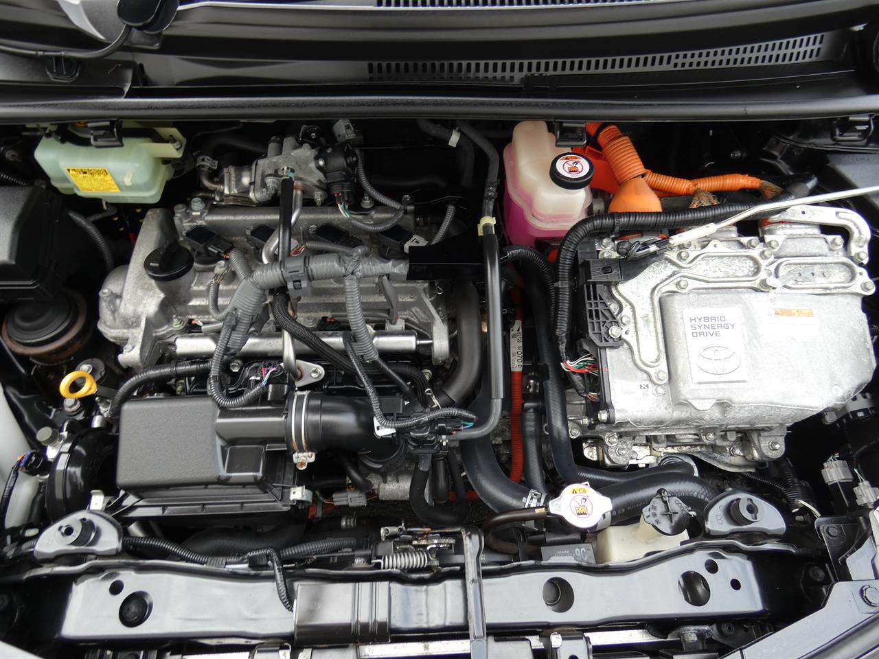 2017 Toyota VITZ thumbnail