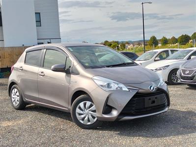2014 Toyota Aqua thumbnail