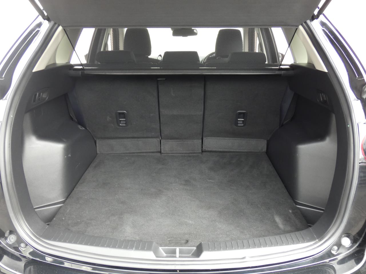 2016 Mazda CX-5 thumbnail
