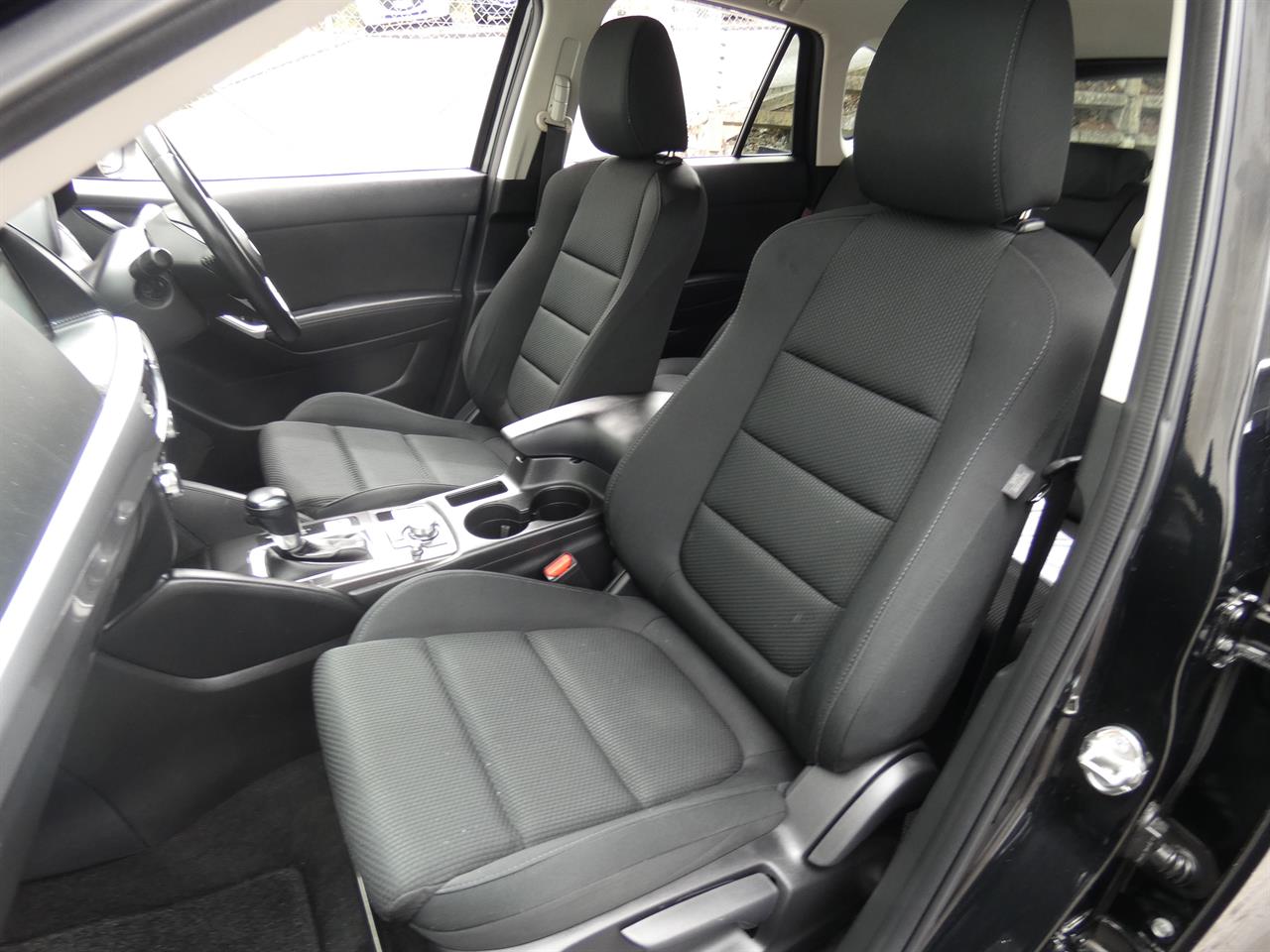 2016 Mazda CX-5 thumbnail