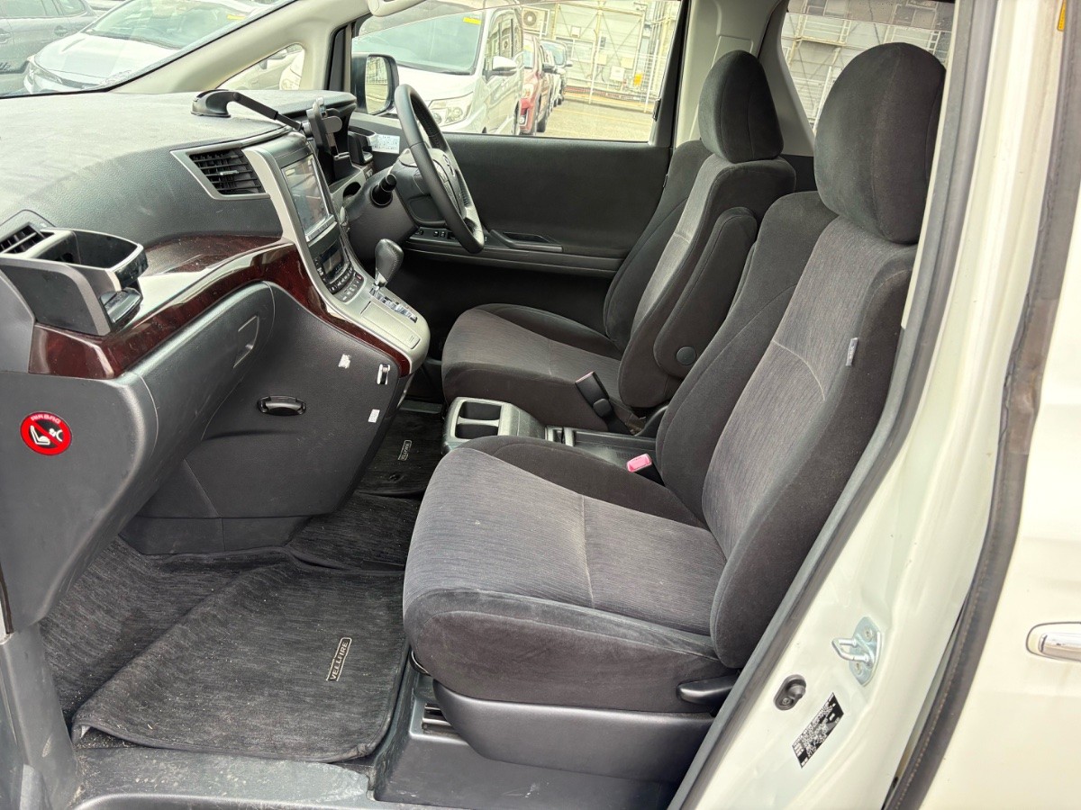 2012 Toyota Vellfire thumbnail