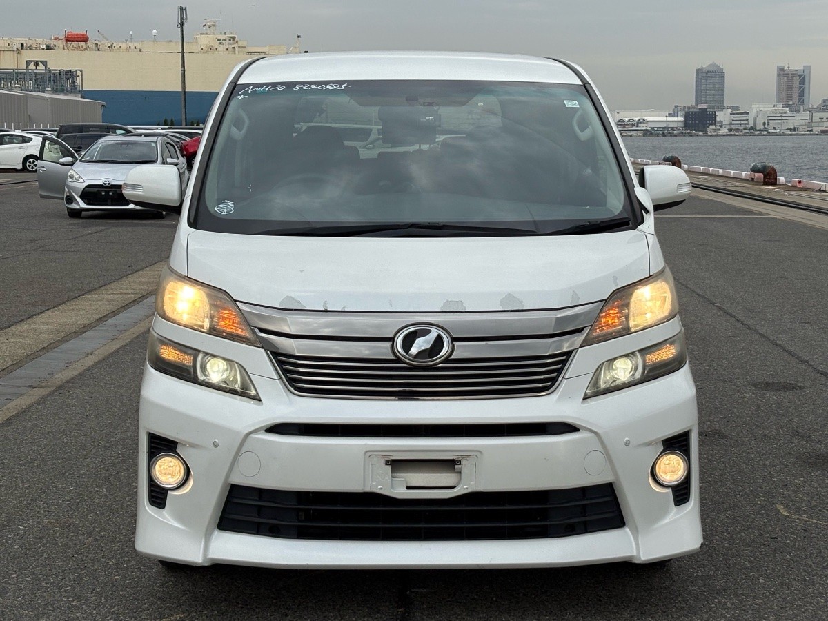 2012 Toyota Vellfire thumbnail