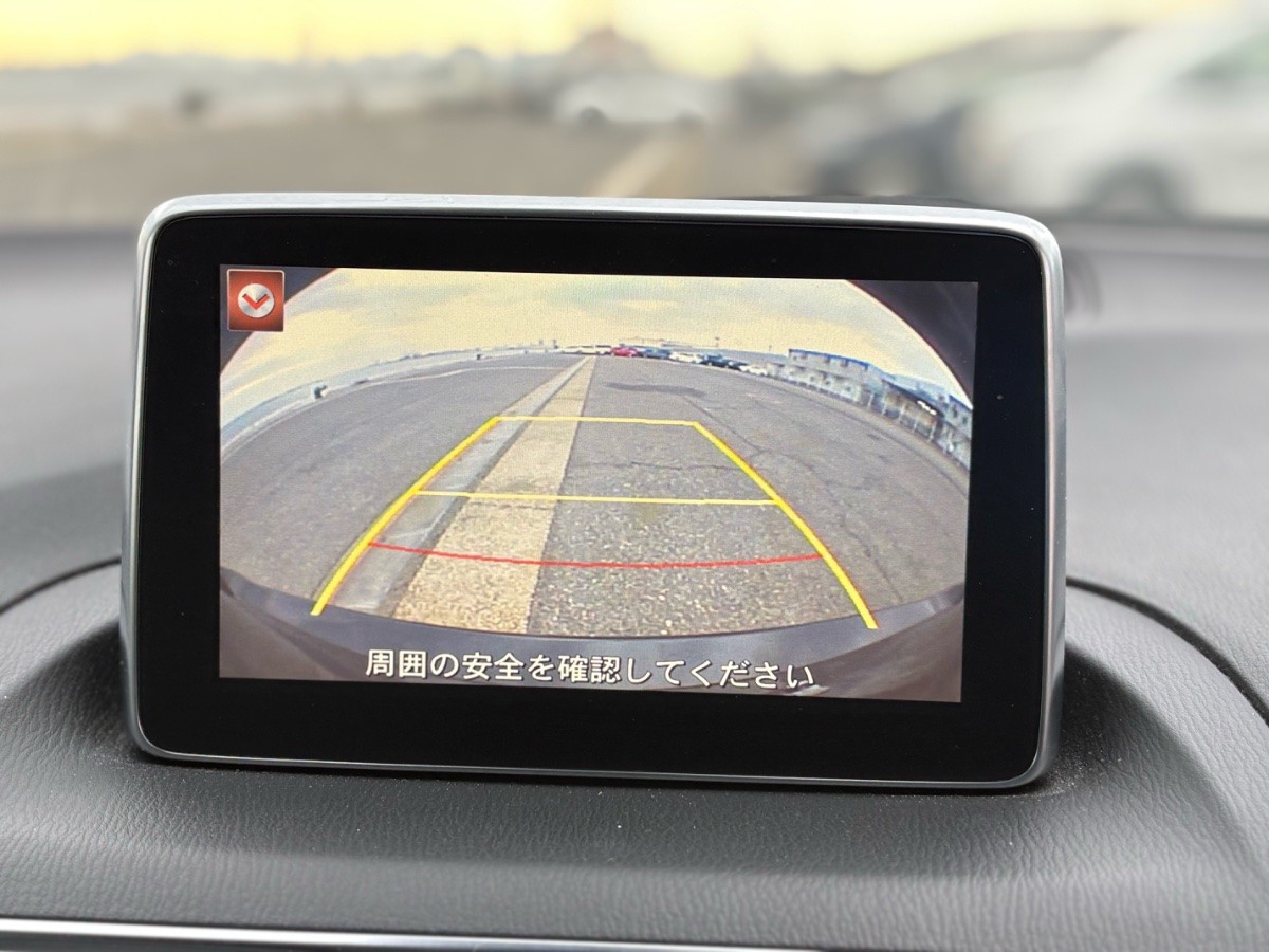 2014 Mazda Axela thumbnail