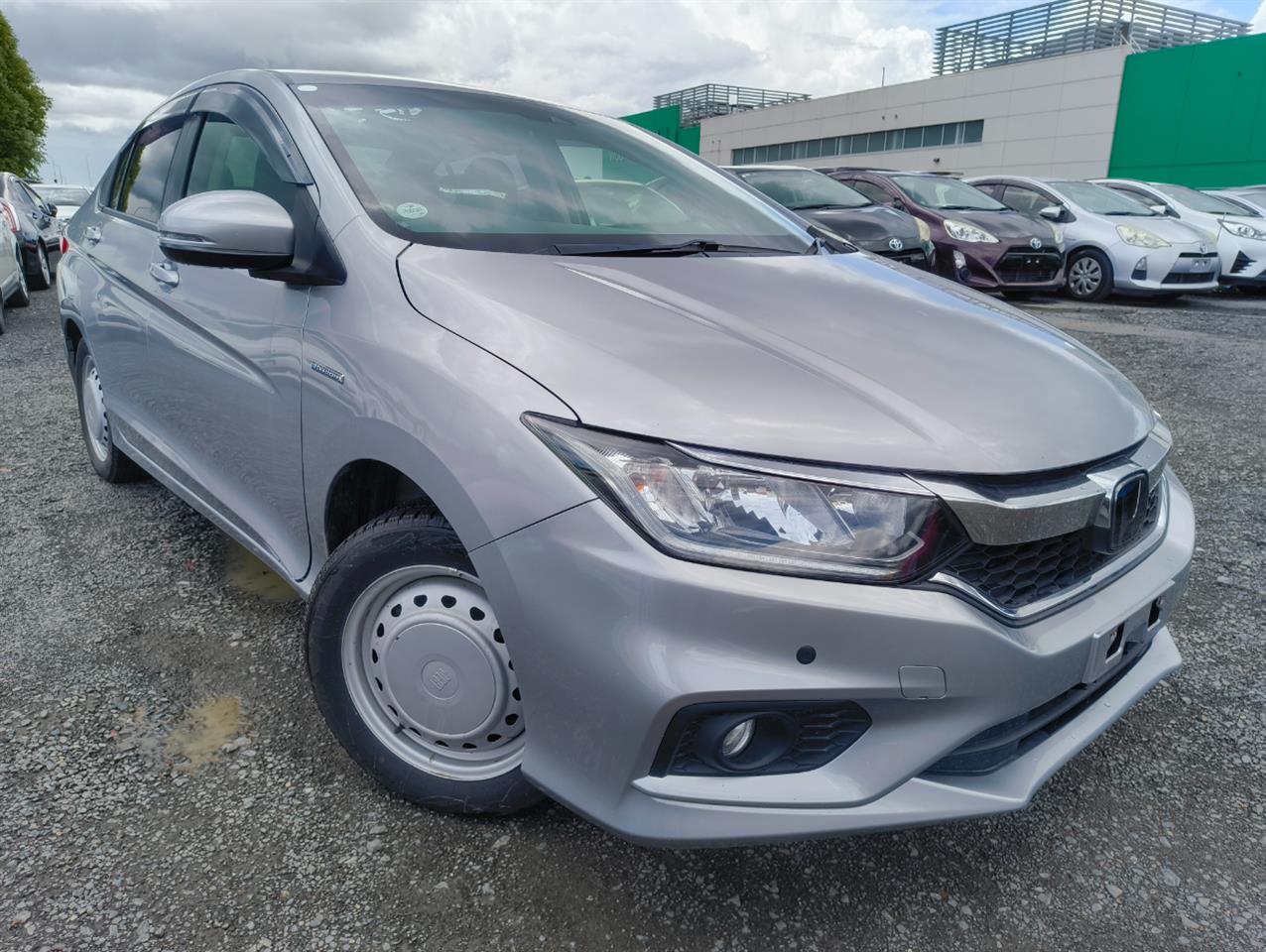 2019 Honda Grace thumbnail