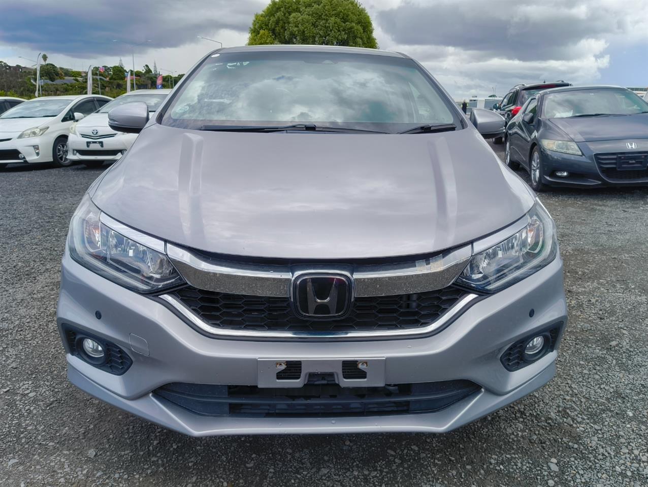 2019 Honda Grace thumbnail