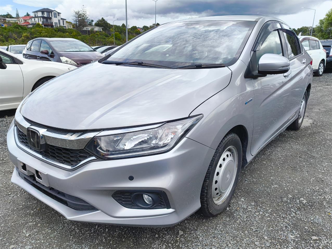 2019 Honda Grace thumbnail