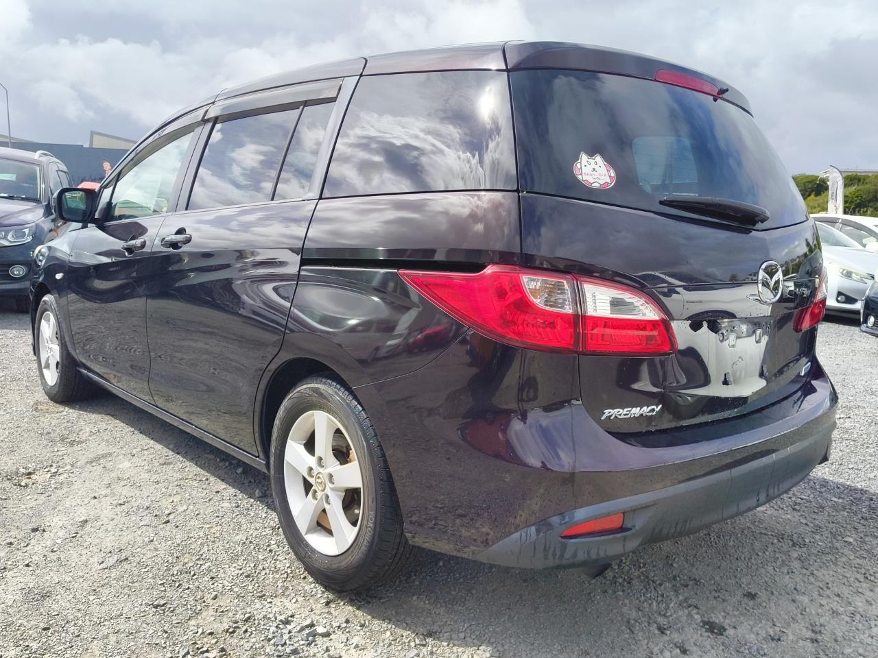 2013 Mazda Premacy thumbnail