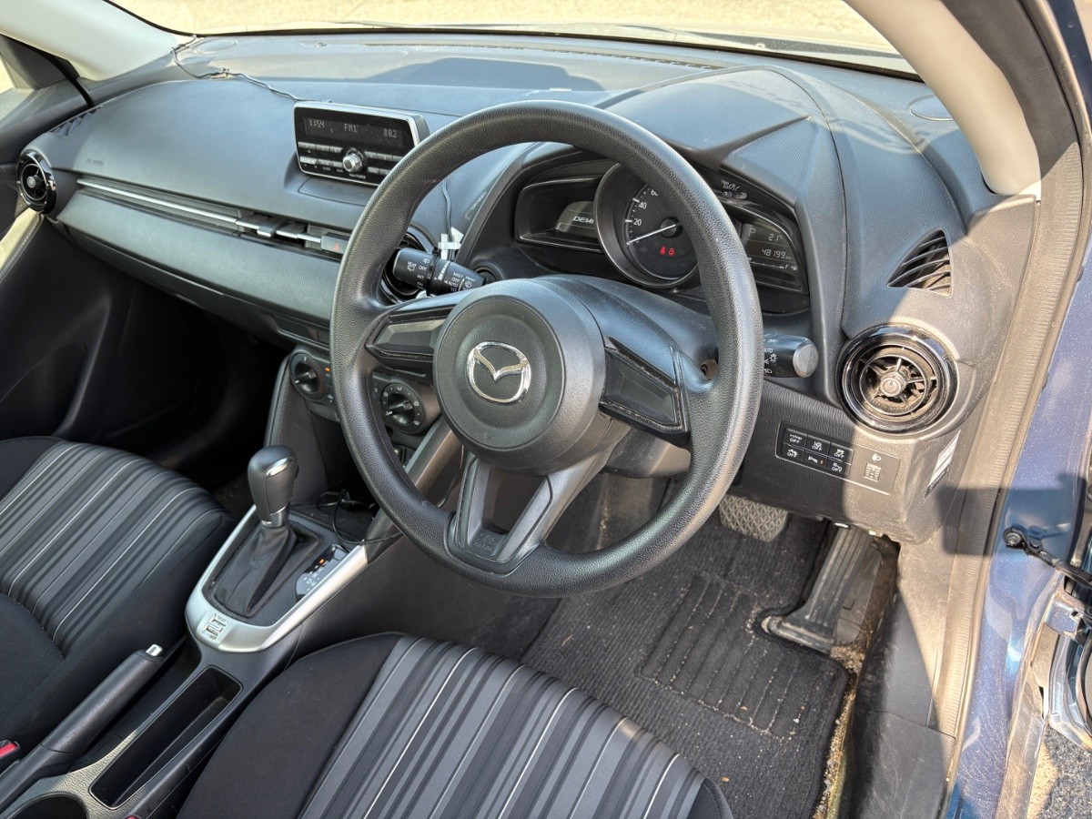 2017 Mazda Demio thumbnail