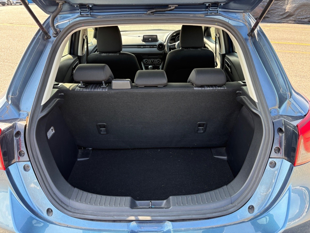 2017 Mazda Demio thumbnail