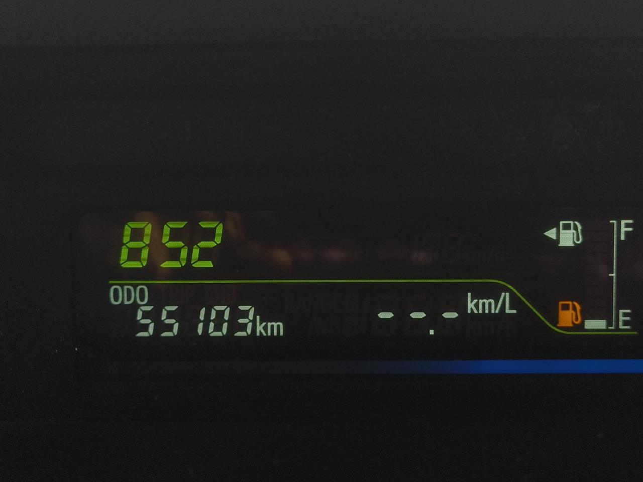 2012 Toyota Prius thumbnail