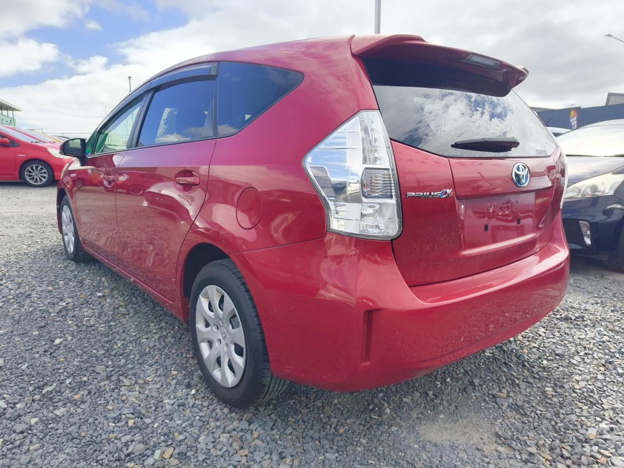 2012 Toyota Prius thumbnail