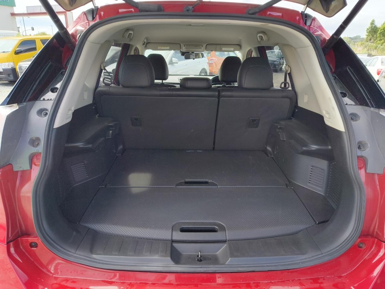 2016 Nissan X-Trail thumbnail