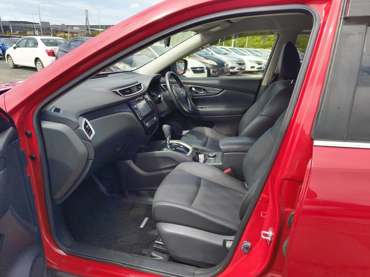 2016 Nissan X-Trail thumbnail