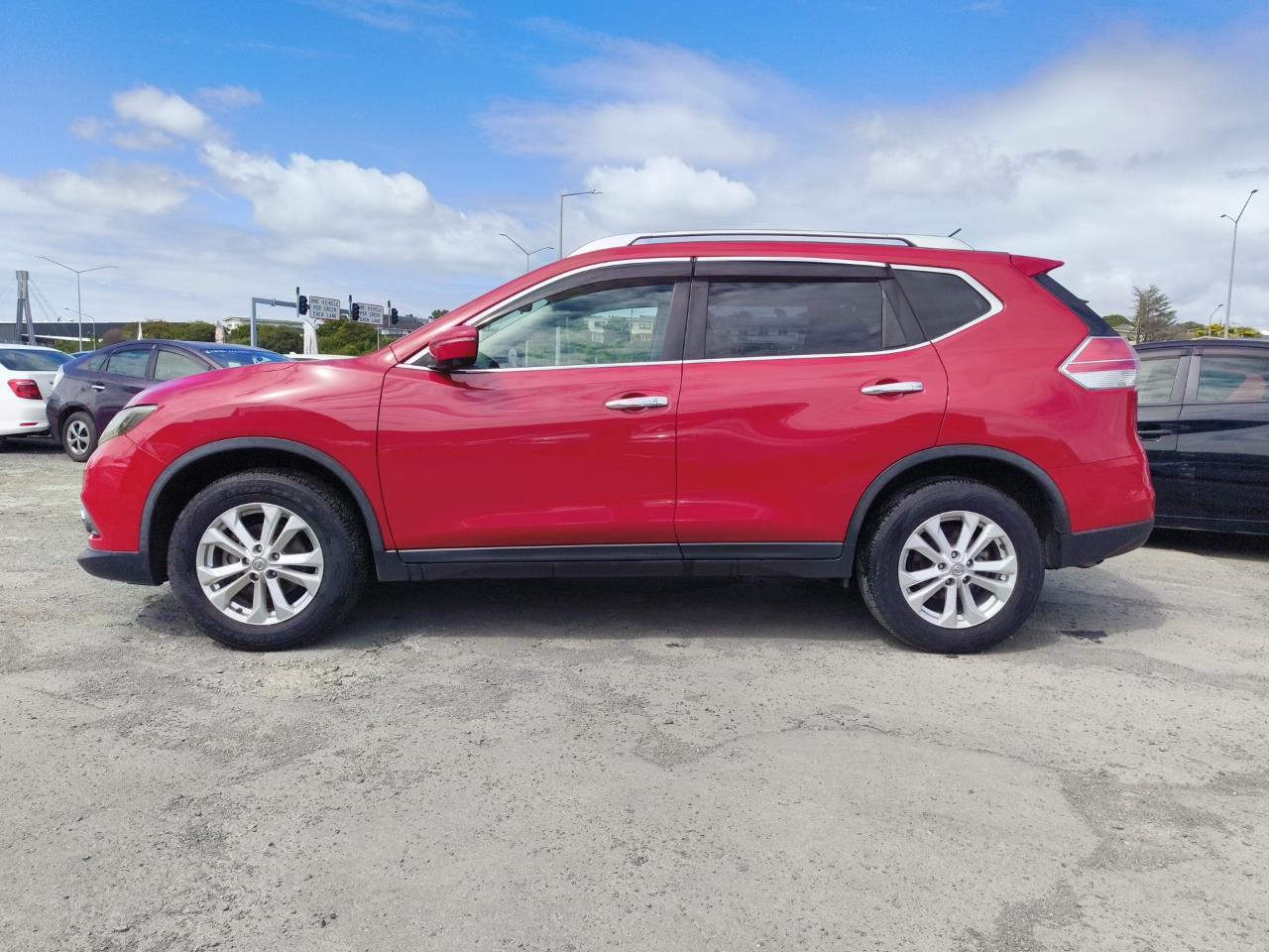 2016 Nissan X-Trail thumbnail