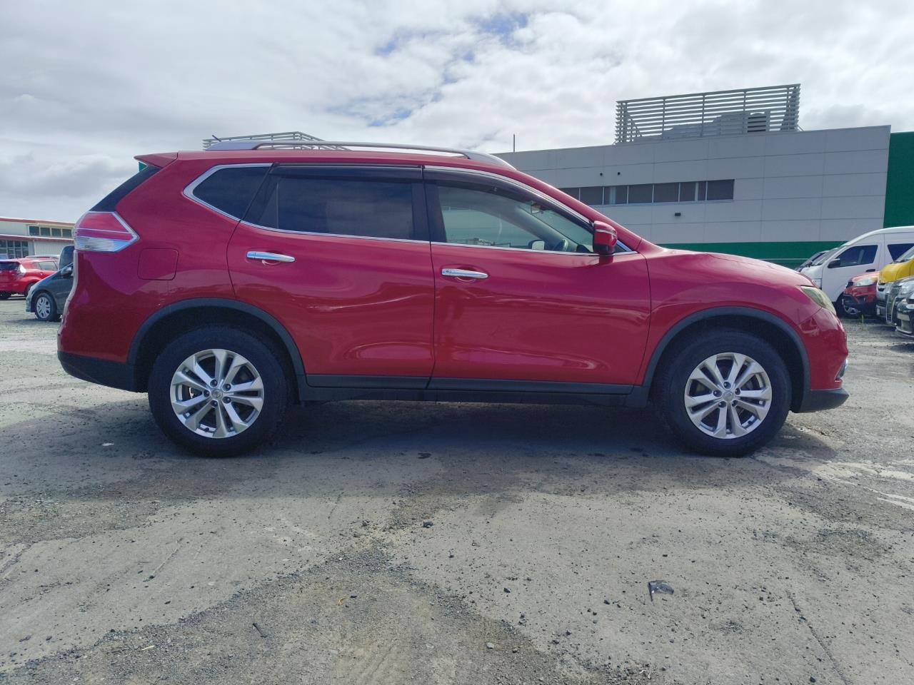 2016 Nissan X-Trail thumbnail