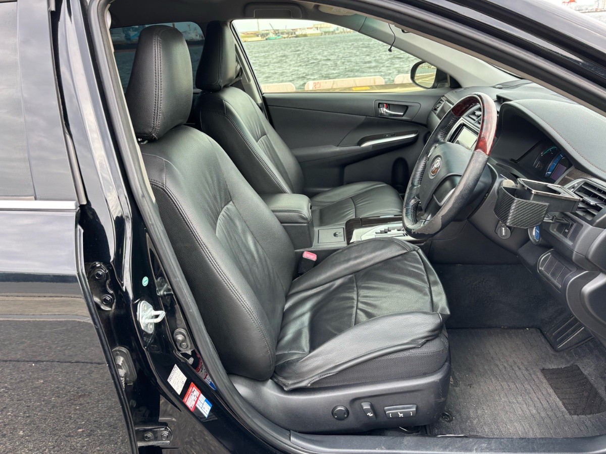 2012 Toyota Camry thumbnail