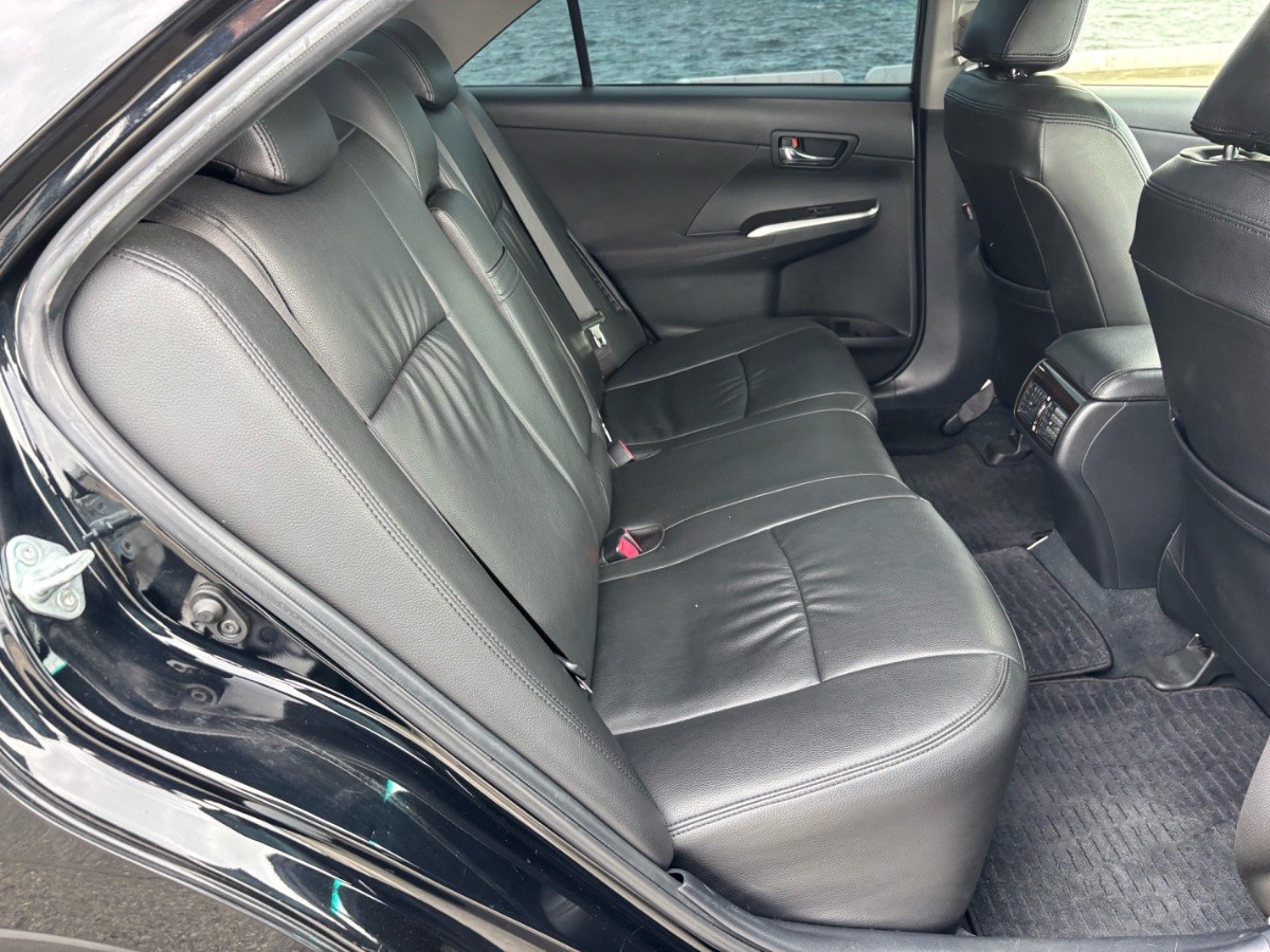 2012 Toyota Camry thumbnail