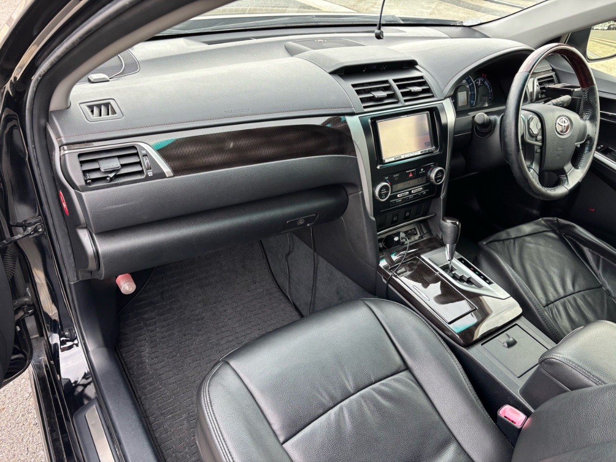 2012 Toyota Camry thumbnail